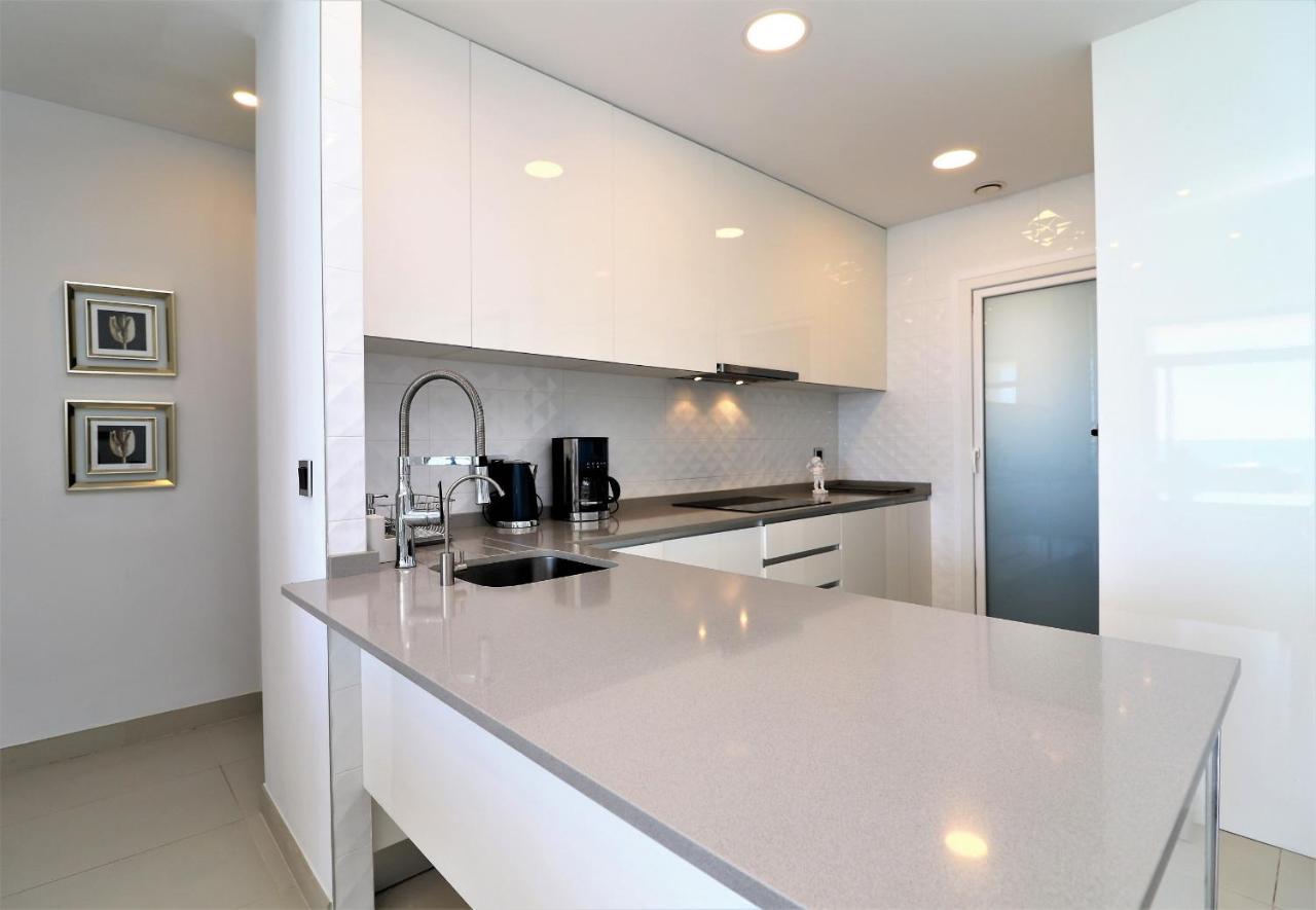 Sunset Drive 1-46 Poniente Beach Apartment Benidorm Bagian luar foto