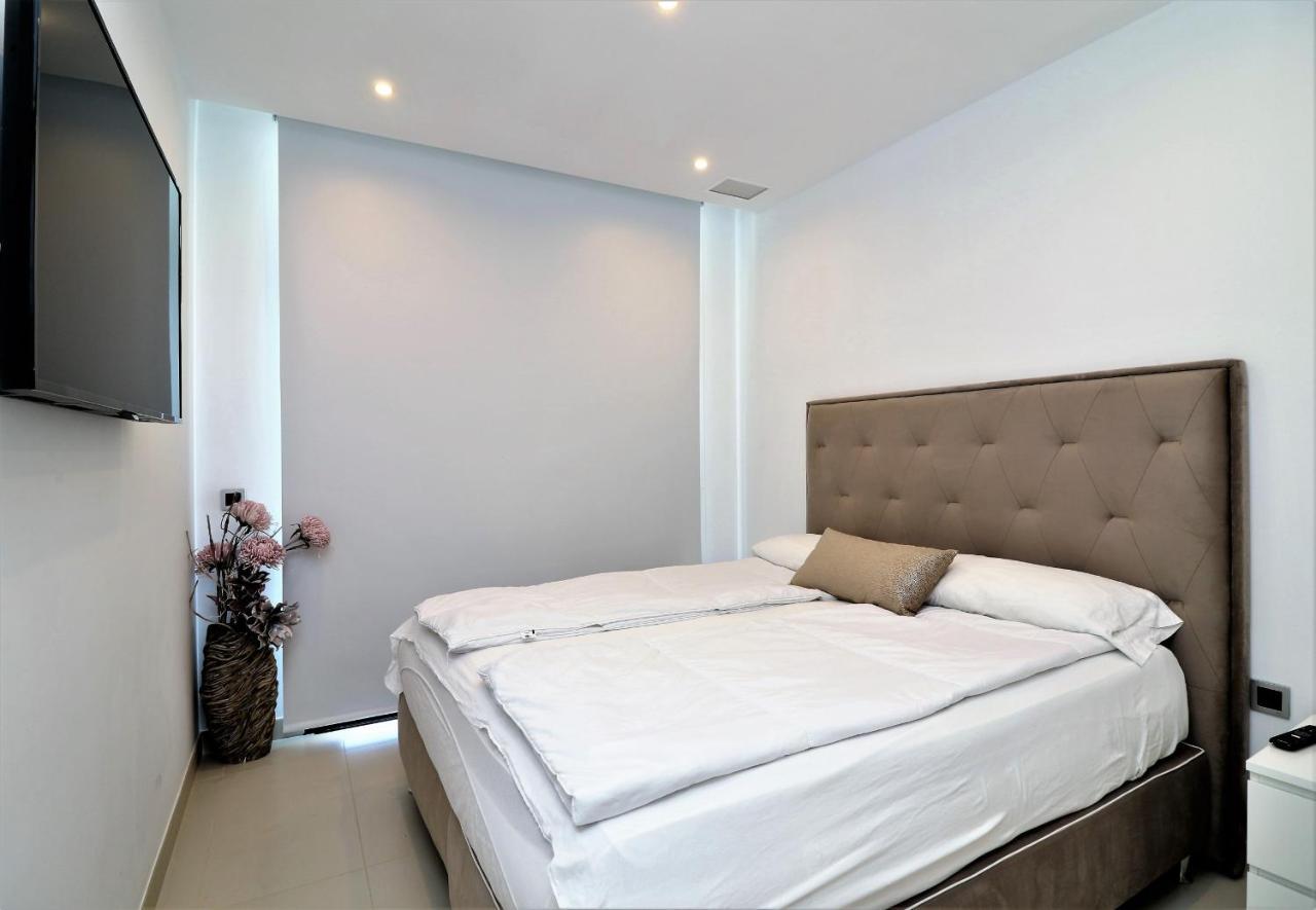 Sunset Drive 1-46 Poniente Beach Apartment Benidorm Bagian luar foto